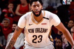 范弗利特前交叉韧带撕裂，可替代对方的4名球员，威少机会来了